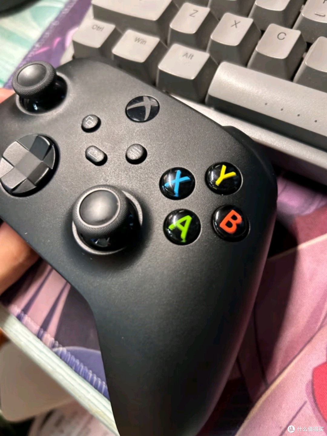 微软Xbox无线游戏手柄：磨砂黑魅力，重塑游戏操控新境界