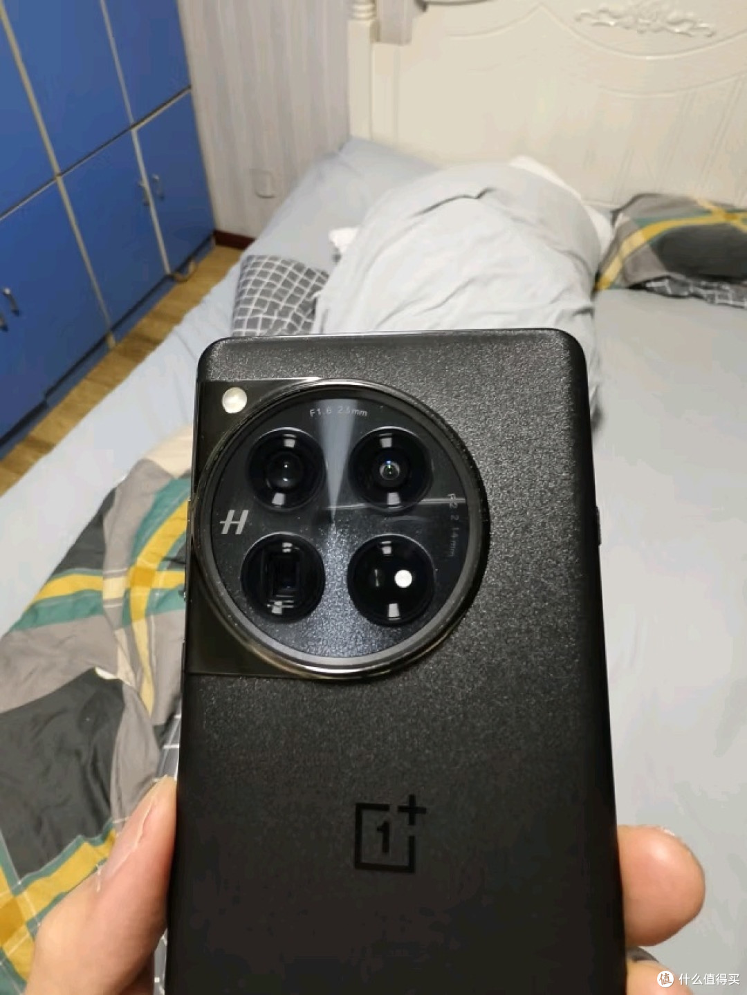 一加 12 真实体验：性能铁血猛将，细节仍有提升空间