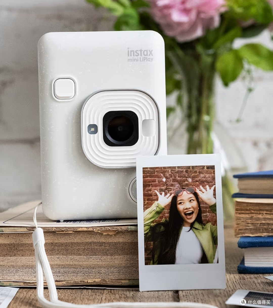 INSTAX富士instax mini Liplay ：把美好瞬间“印”在眼前