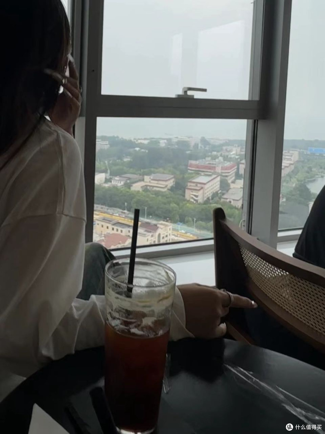自驾游过程中的治愈驿站咖啡馆