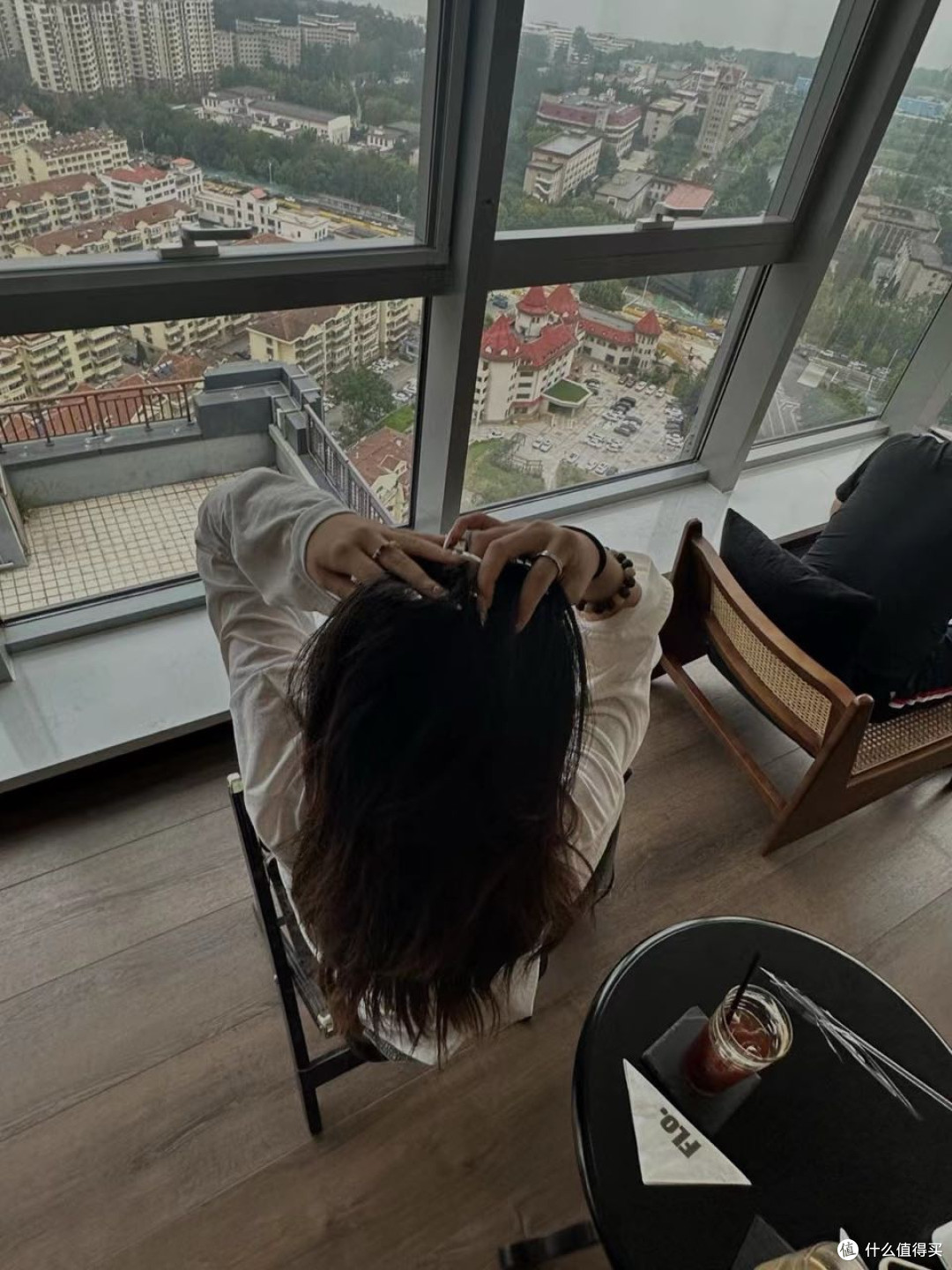 自驾游过程中的治愈驿站咖啡馆
