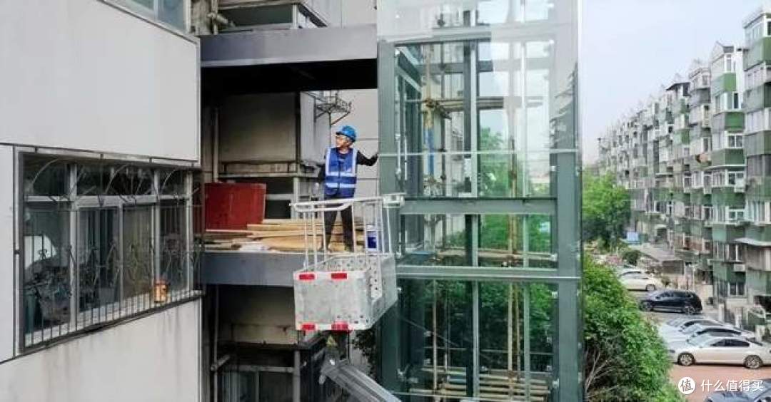 第一批“加装电梯”的老小区业主,为何后悔了?4个原因很现实!