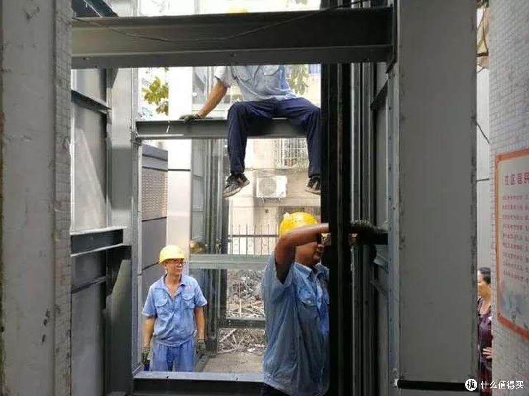 第一批“加装电梯”的老小区业主,为何后悔了?4个原因很现实!