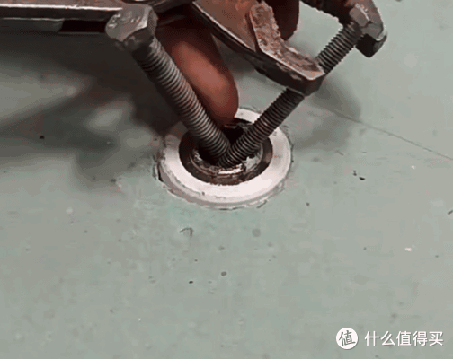工具不够,巧思来凑,跟电工老爸学来的10个维修工具缺失化解技巧