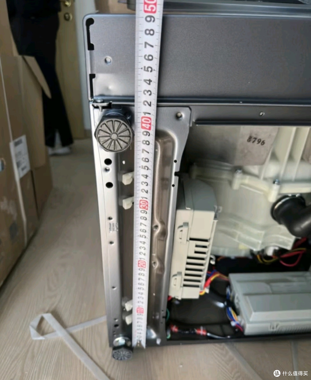 卡萨帝揽光W13热泵洗烘一体机:13公斤大容量双擎变频