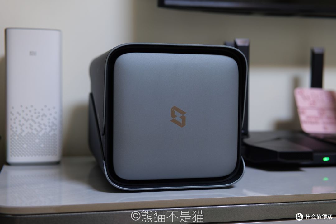 冷静又高效,全新NAS“冷面杀手”—Z4Pro+,性能与节能的平衡术