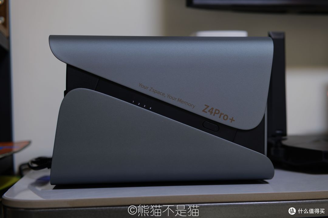冷静又高效,全新NAS“冷面杀手”—Z4Pro+,性能与节能的平衡术