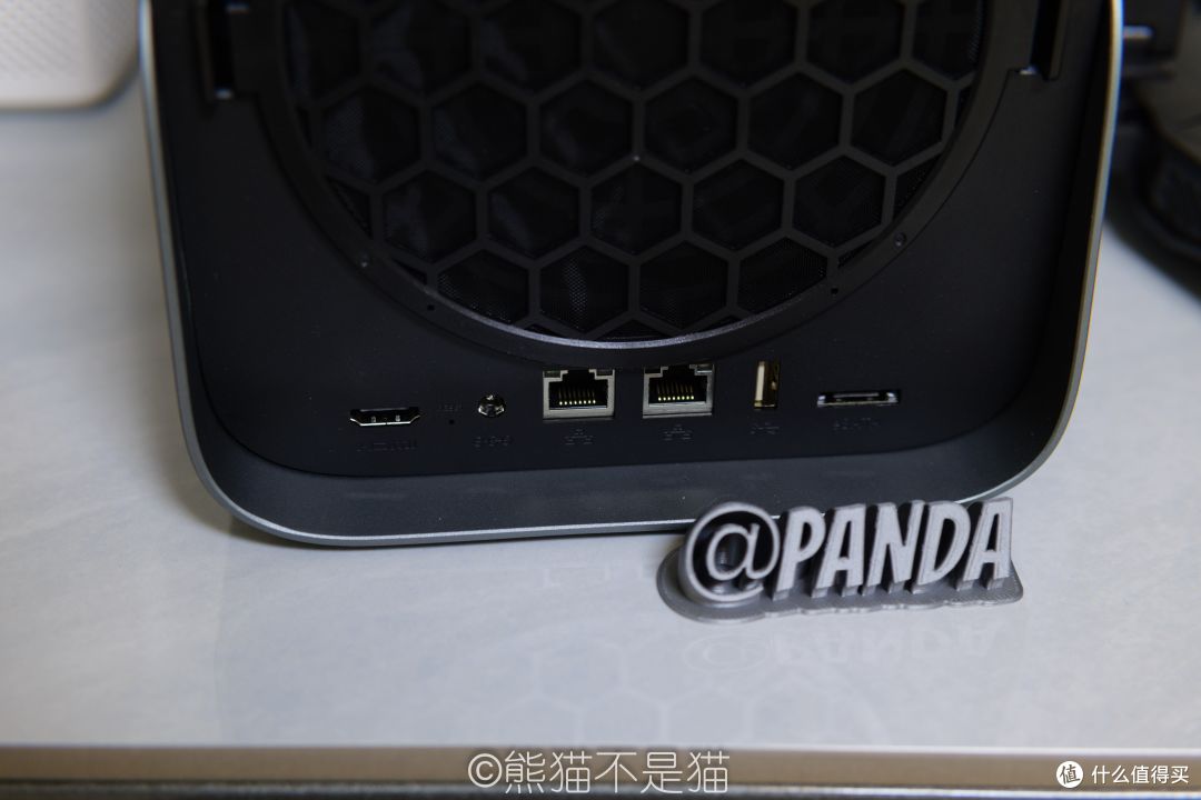 冷静又高效,全新NAS“冷面杀手”—Z4Pro+,性能与节能的平衡术