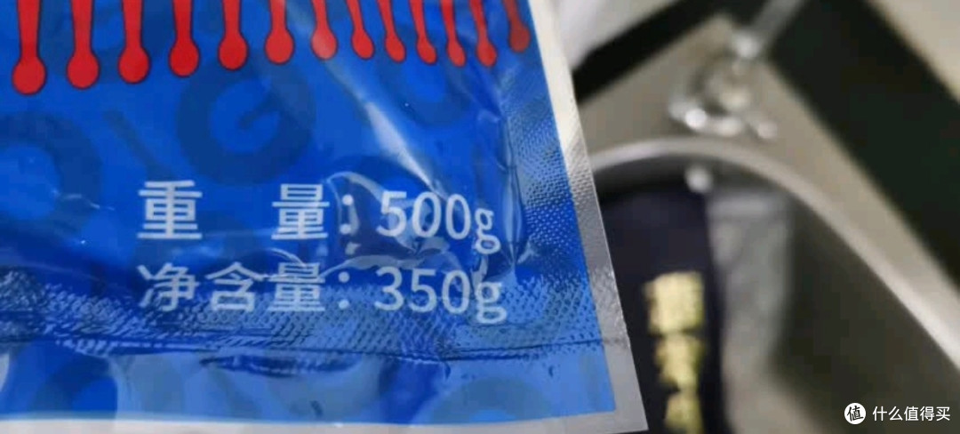 网购虾仁“重量陷阱”：消费者为何频频中招？