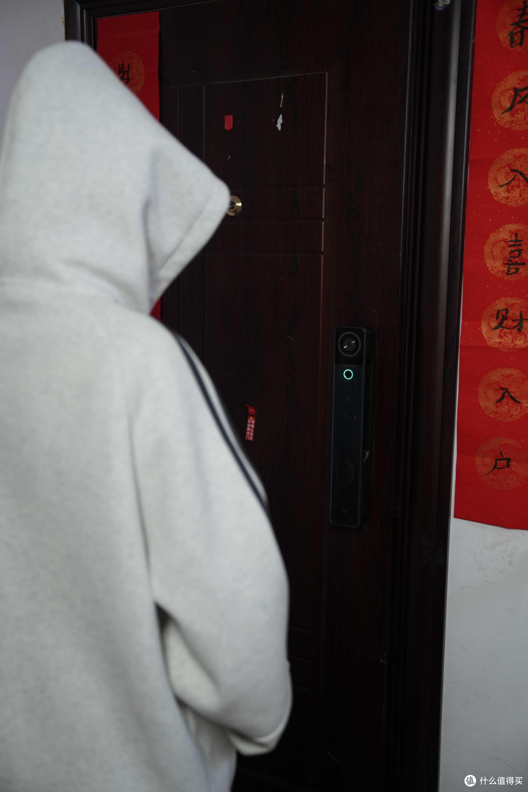 AI人脸识别极速开门，24小时盯防，TCL K7G Max “安全感爆棚”