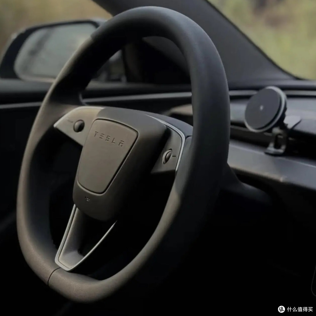 Model 3焕新版车主血泪史:屏幕换挡+单踏板,逼疯老司机!