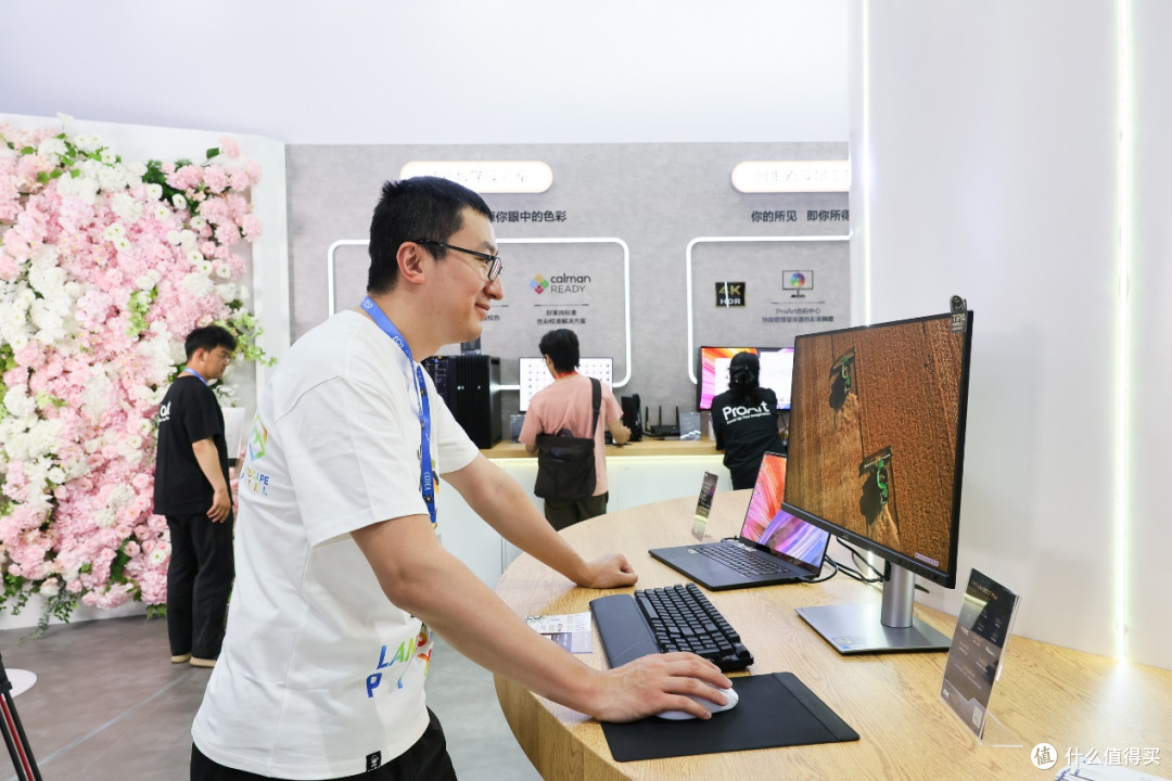 华硕ProArt携一站式创意解决方案亮相P&E展，拍出人生一样简单！