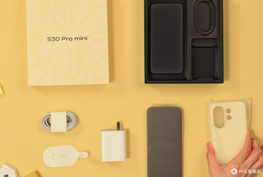vivo S30系列曝光:这波设计,小屏党狂喜?