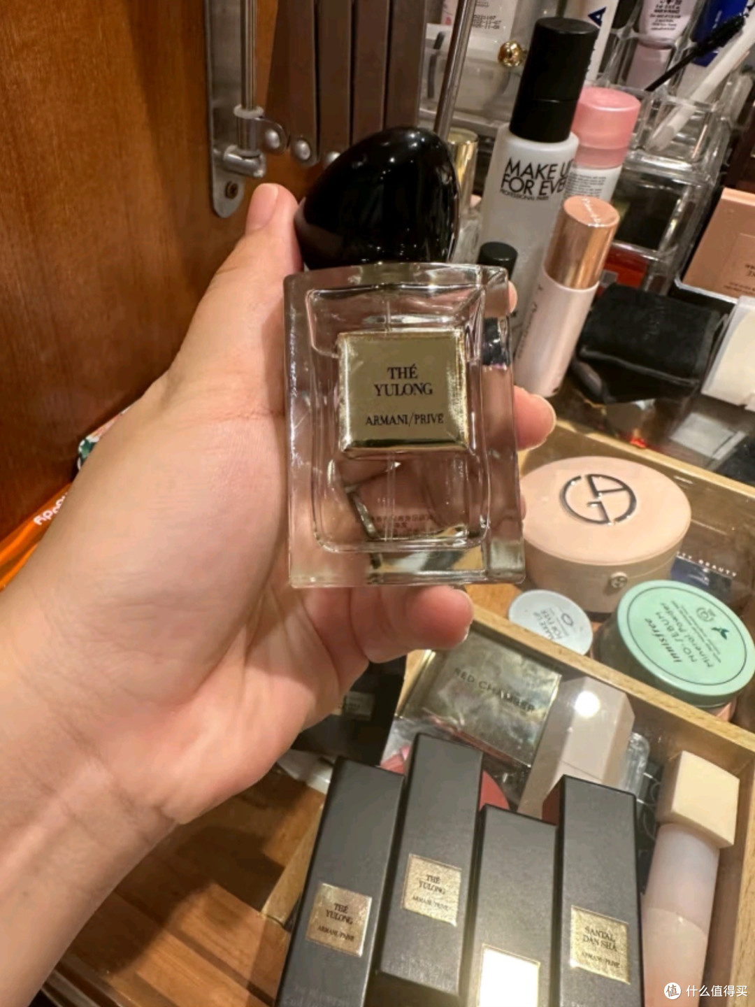 阿玛尼玉龙茶香50ml:清新雅致,爱的献礼 —— 520特别版礼盒