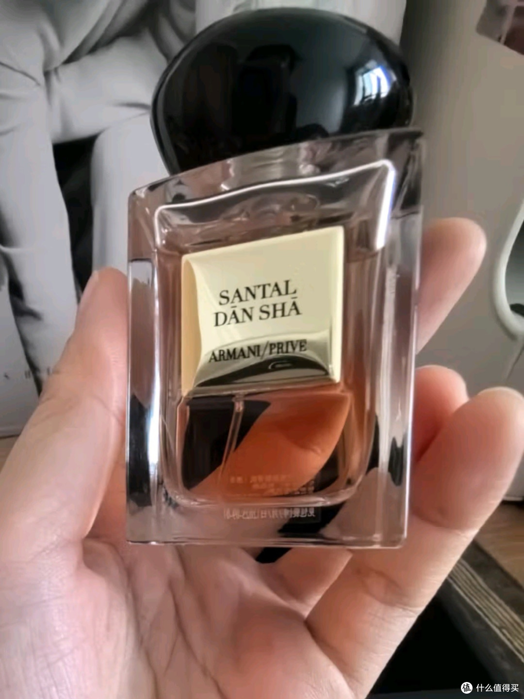 阿玛尼玉龙茶香50ml:清新雅致,爱的献礼 —— 520特别版礼盒