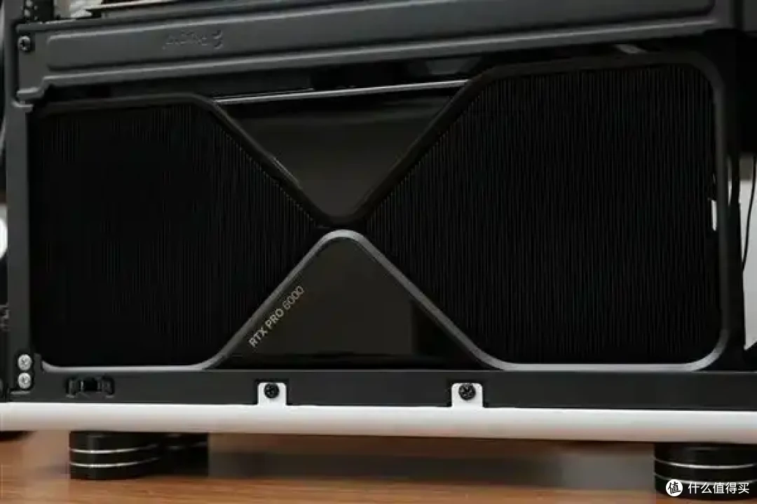 RTX 5090D即将回归国内:又被砍了好几刀!还是16999元
