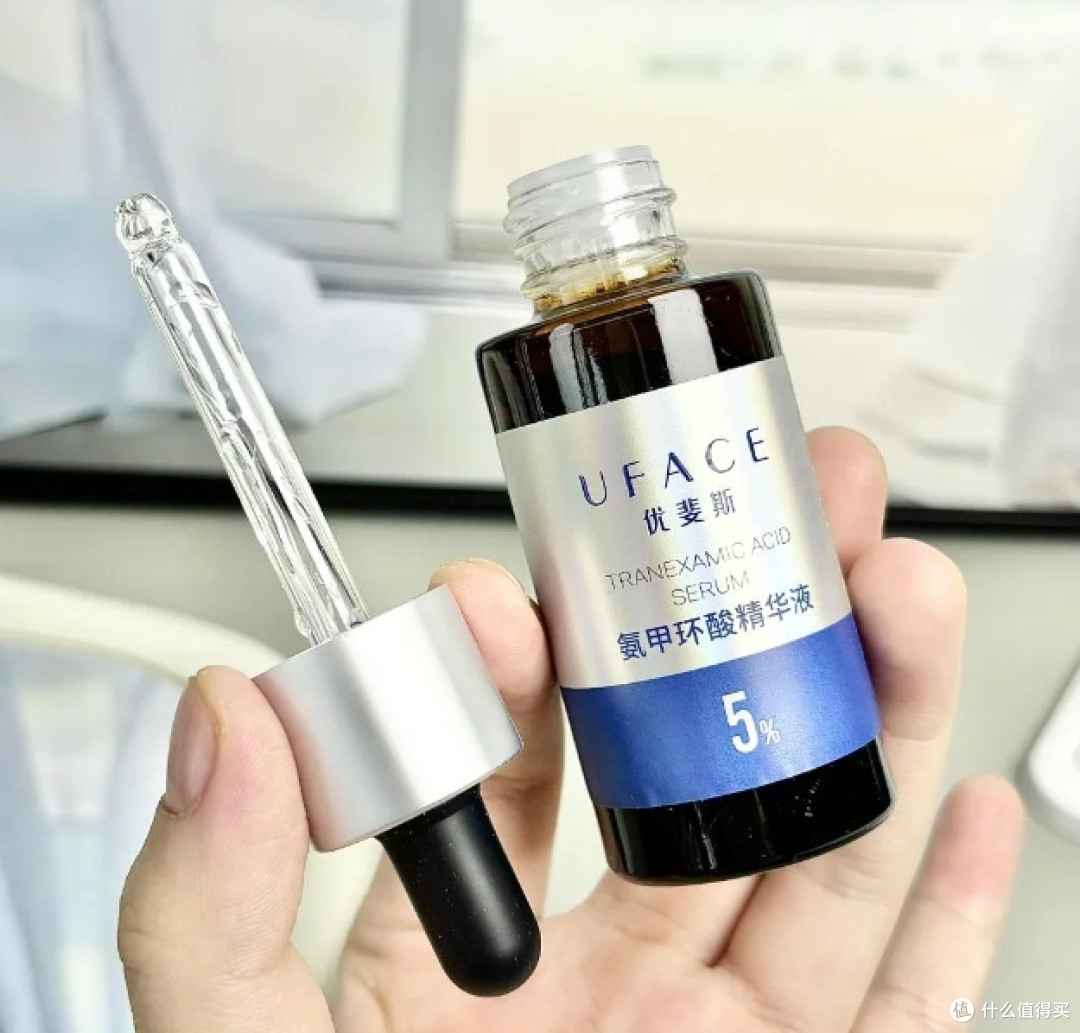护肤品排行榜前十名适合40岁盘点：多款抗皱紧致单品测评力荐