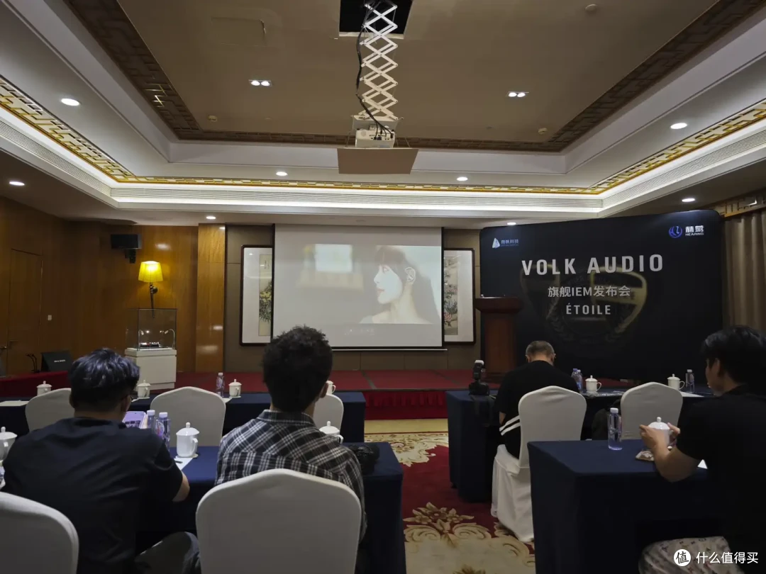 「巡洋快报」VOLK AUDIO发布旗舰入耳式耳机ÉTOILE