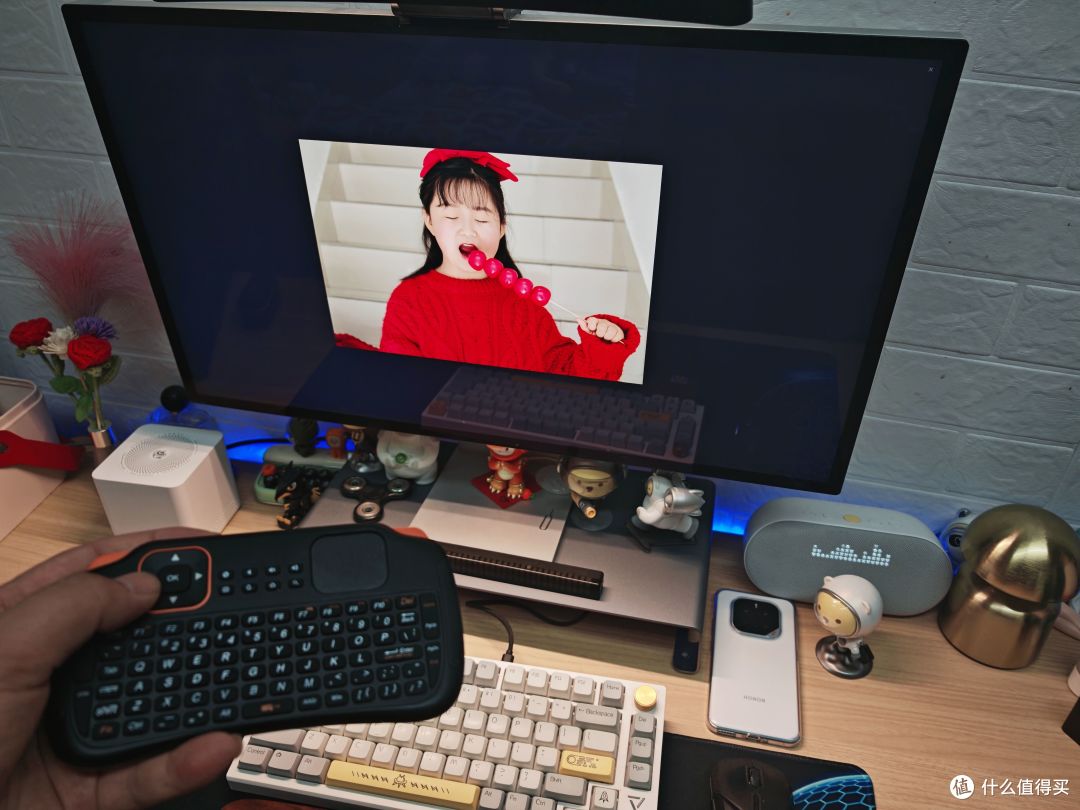 零刻ME mini:迷你主机与NAS结合,体验轻办公与家庭存储的便捷