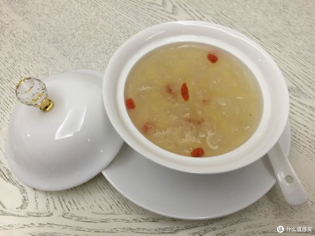 炖燕窝放什么材料一起炖最好?行家告诉你最佳搭配!