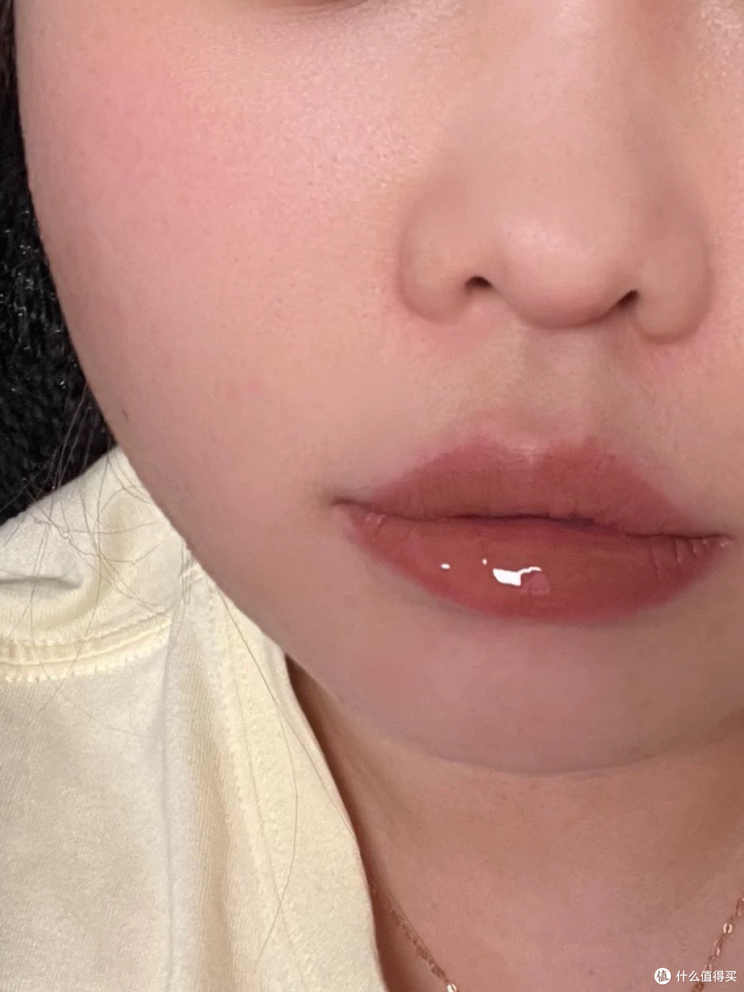 香奈儿双效持色唇釉:持久与滋润兼备