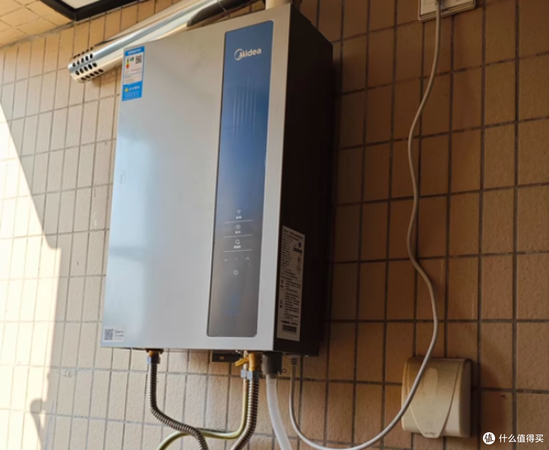 美的 LN3S 燃气热水器：家庭用水的 “贴心管家”