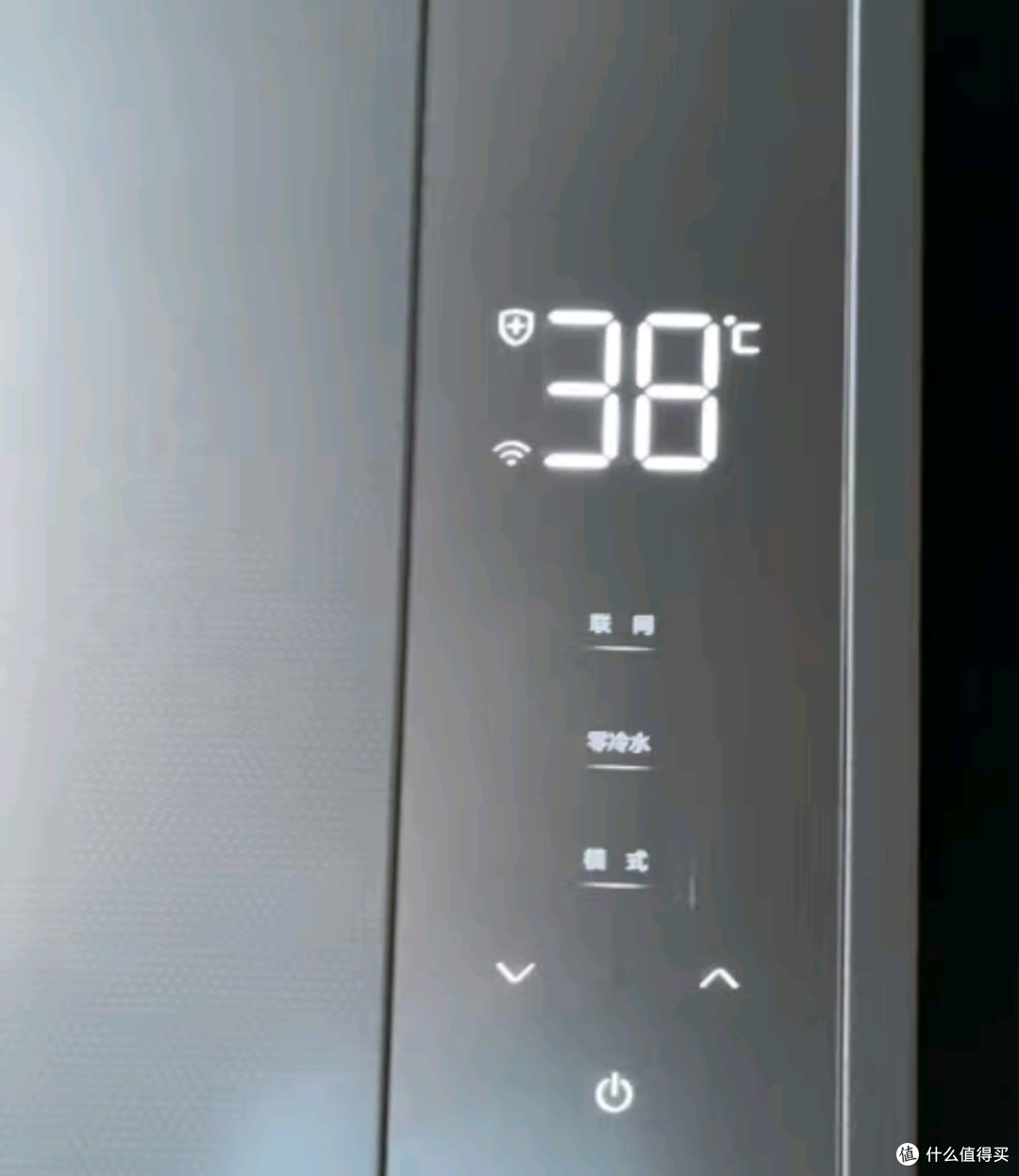 美的MK6燃气热水器深度体验:小区用户用上恒温增压的快乐谁懂?