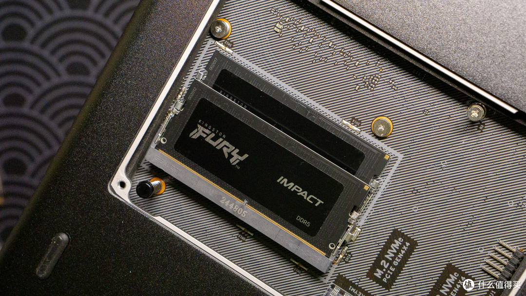 战未来!给NAS换上能超频的笔记本内存,金士顿DDR5 6400测试!