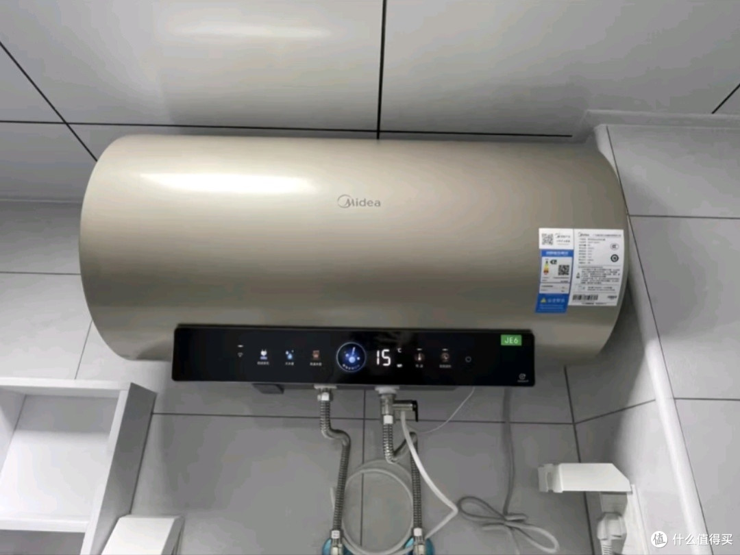 美的F6025-JE4电热水器:千元级“免维护”神器重塑家庭沐浴体验