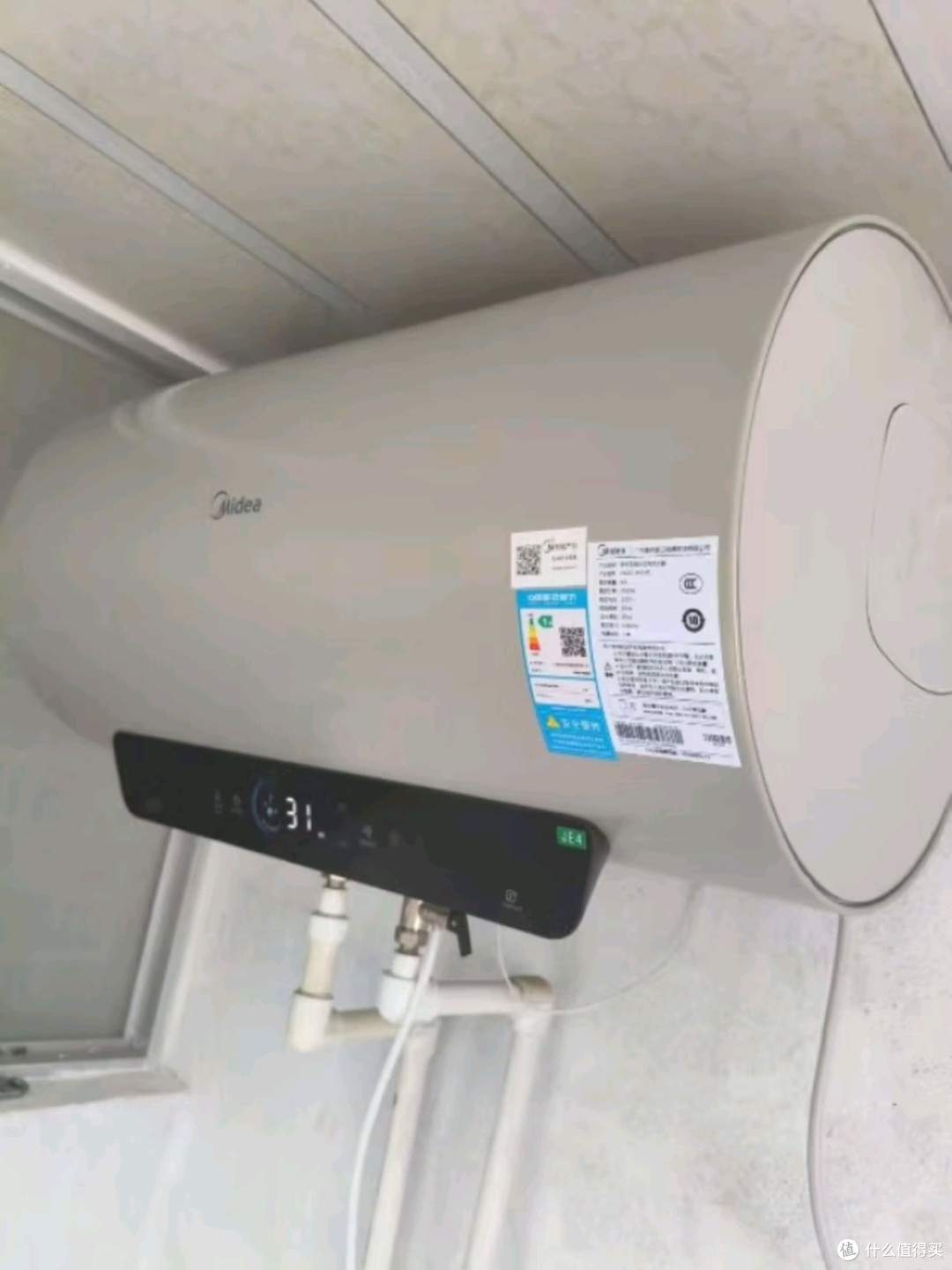 美的F6025-JE4电热水器:千元级“免维护”神器重塑家庭沐浴体验