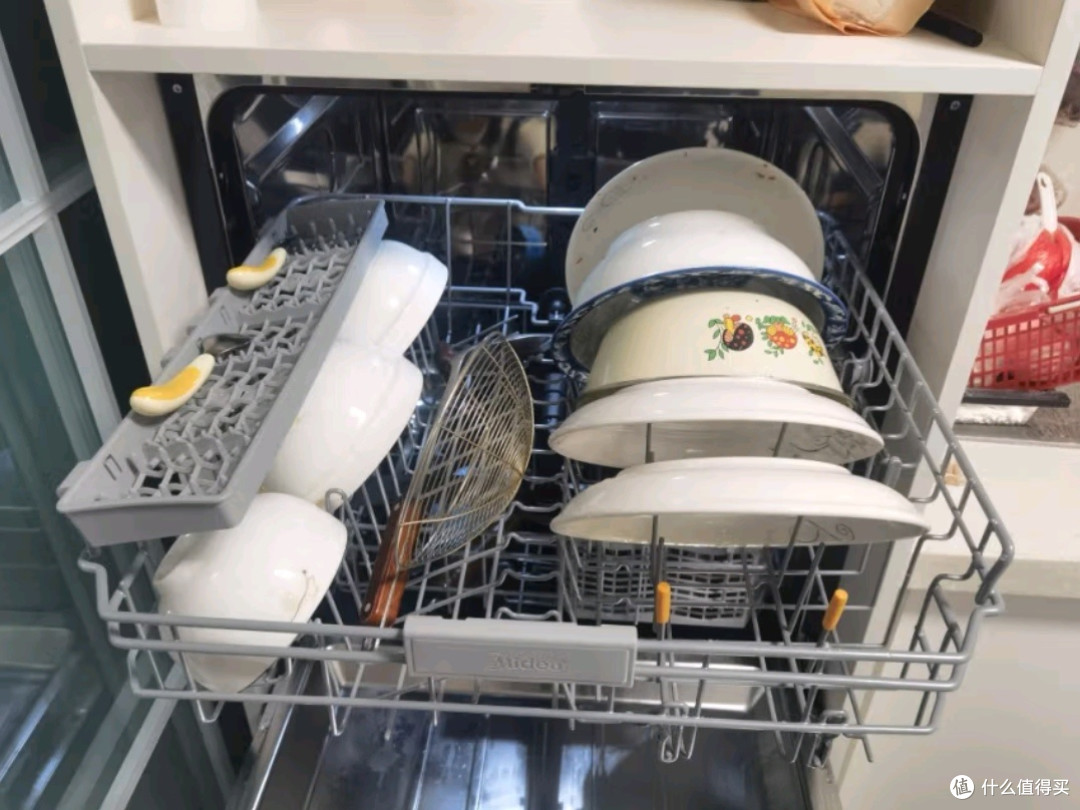 美的（Midea）万向X6Max嵌入式洗碗机：以科技重塑厨房清洁新境界
