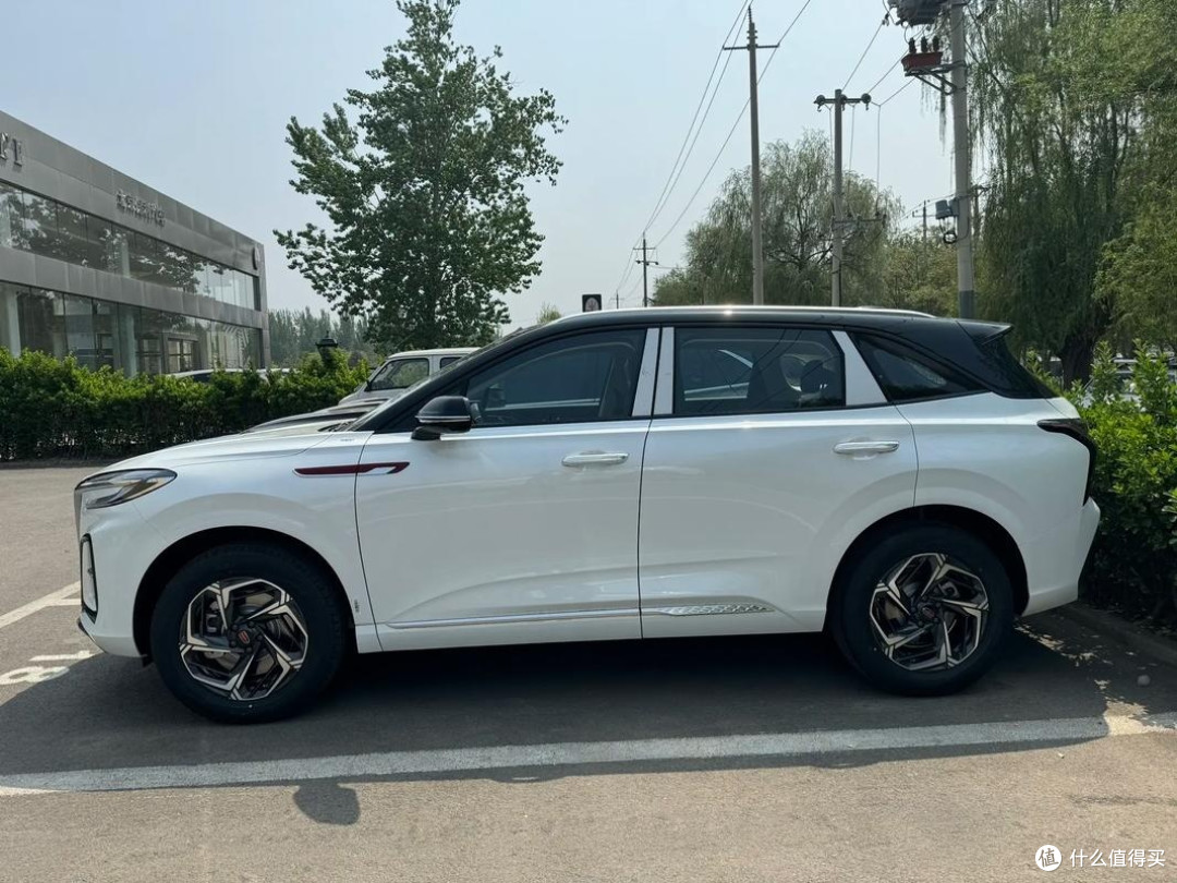 红旗HS3：国潮设计+越级空间的A+级SUV