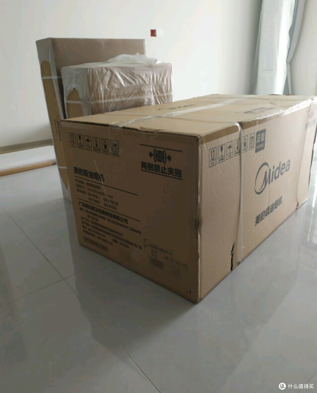 美的抽油烟机评测:22m³爆炒风量+挥手智控,打造无烟厨房新体验