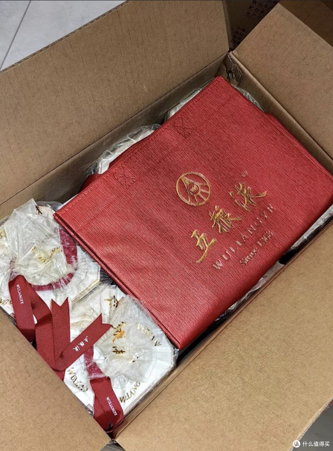 茅台五粮液那些事儿：抢购、投资与文化全解析