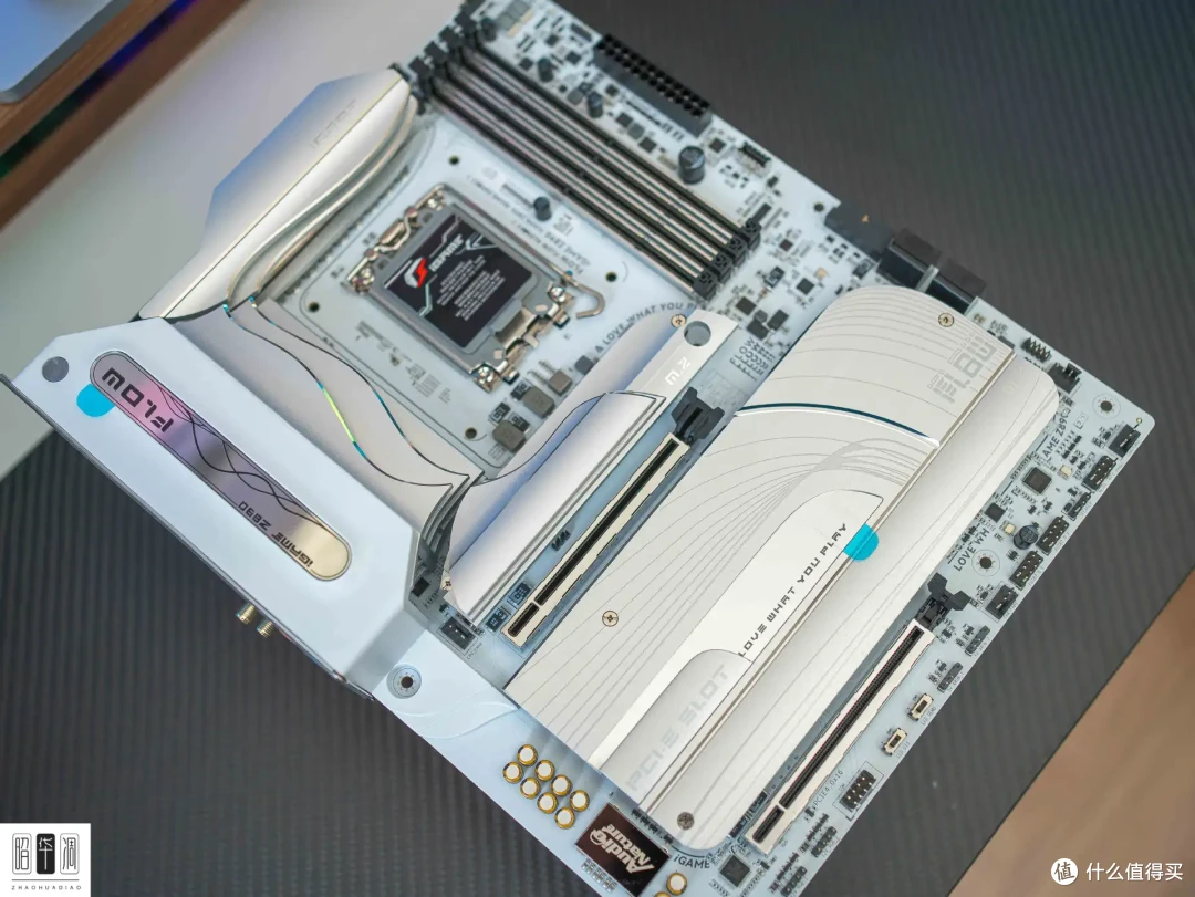 官方给你“开挂”?揭秘 Intel IPO 如何让你硬件白嫖性能!