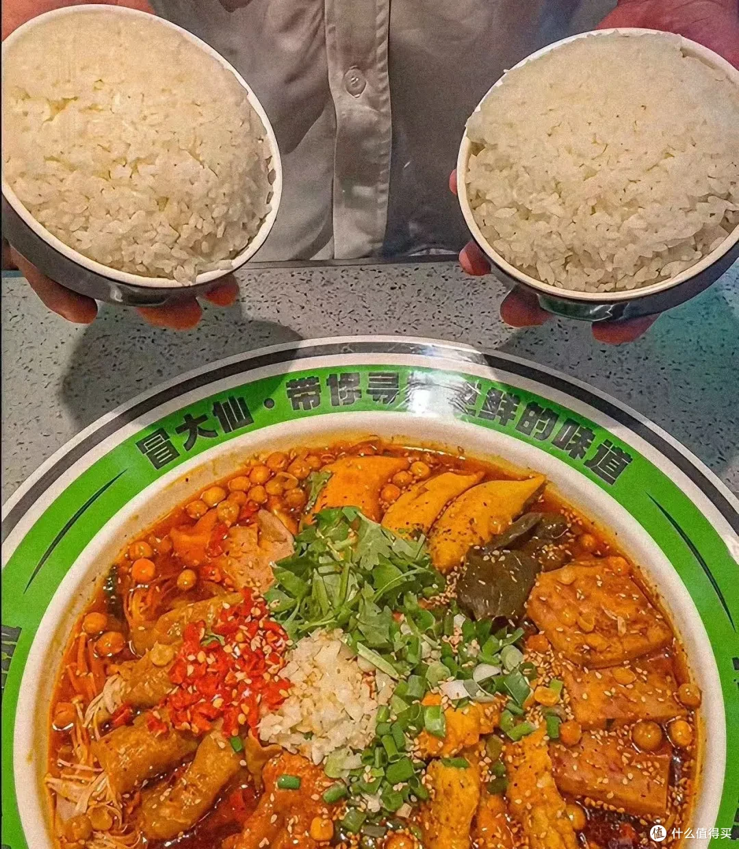 靠冒菜开出2000家门店,冒大仙有啥魅力?
