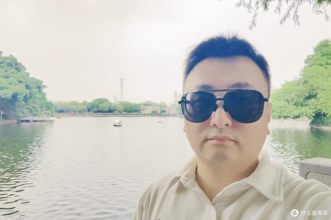 出门像没戴，遮光像开挂！米家超薄折叠偏光太阳镜真的潮