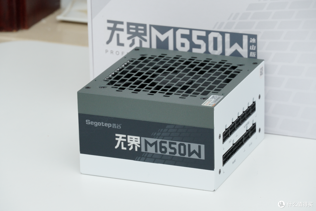 逢6必甜？七彩虹iGame GeForce RTX 5060 Ultra W OC 8GB新品开箱