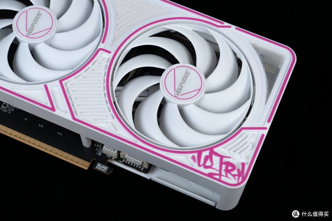 iGame GeForce RTX 5060 Ultra W DUO OC 8GB 显卡 开箱初体验