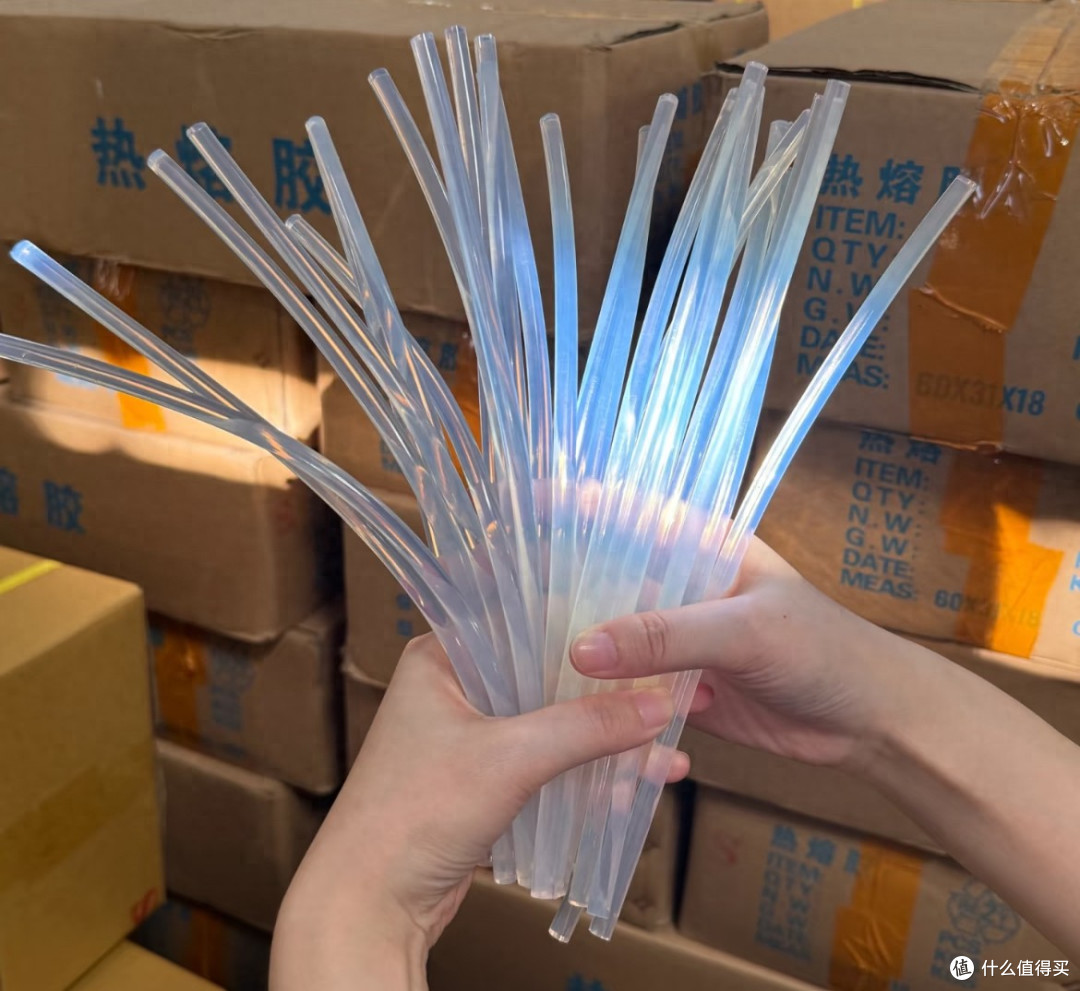 一生节俭的中国人,用“热熔胶”都能干啥?看网友们的改造,绝了