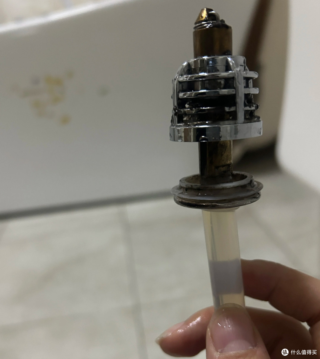 一生节俭的中国人,用“热熔胶”都能干啥?看网友们的改造,绝了