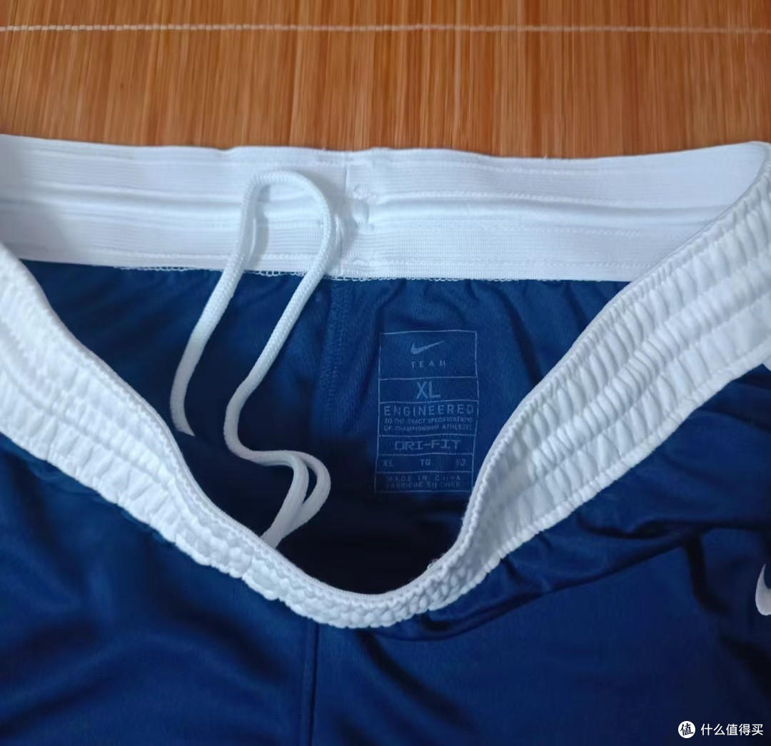 夏日运动好搭档,Nike Dri-Fit Crossover Stock 男子速干短裤