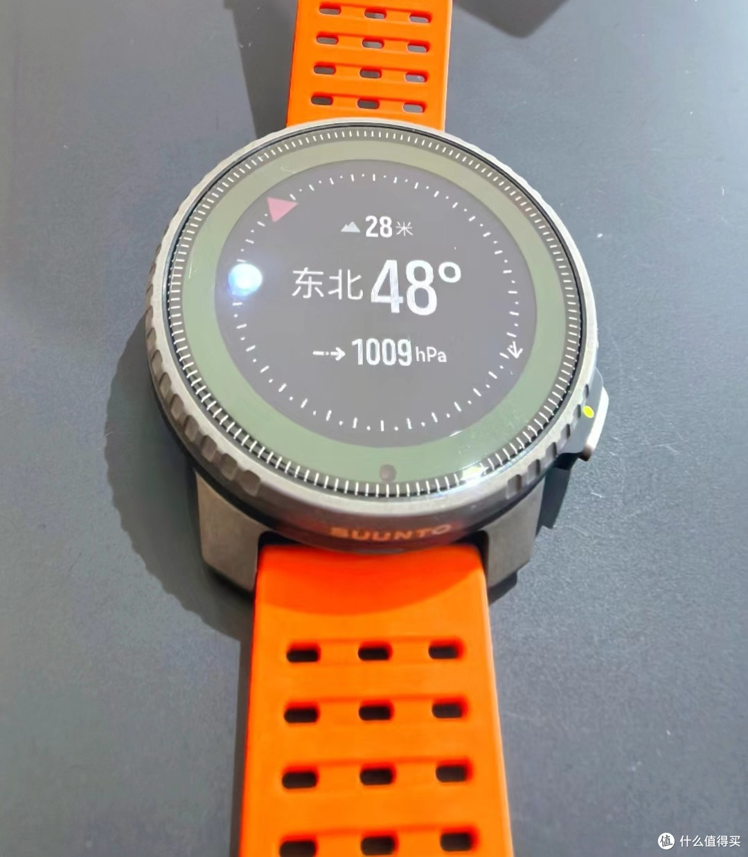 户外探险硬核之选:颂拓 SUUNTO Vertical 太阳能精钢版