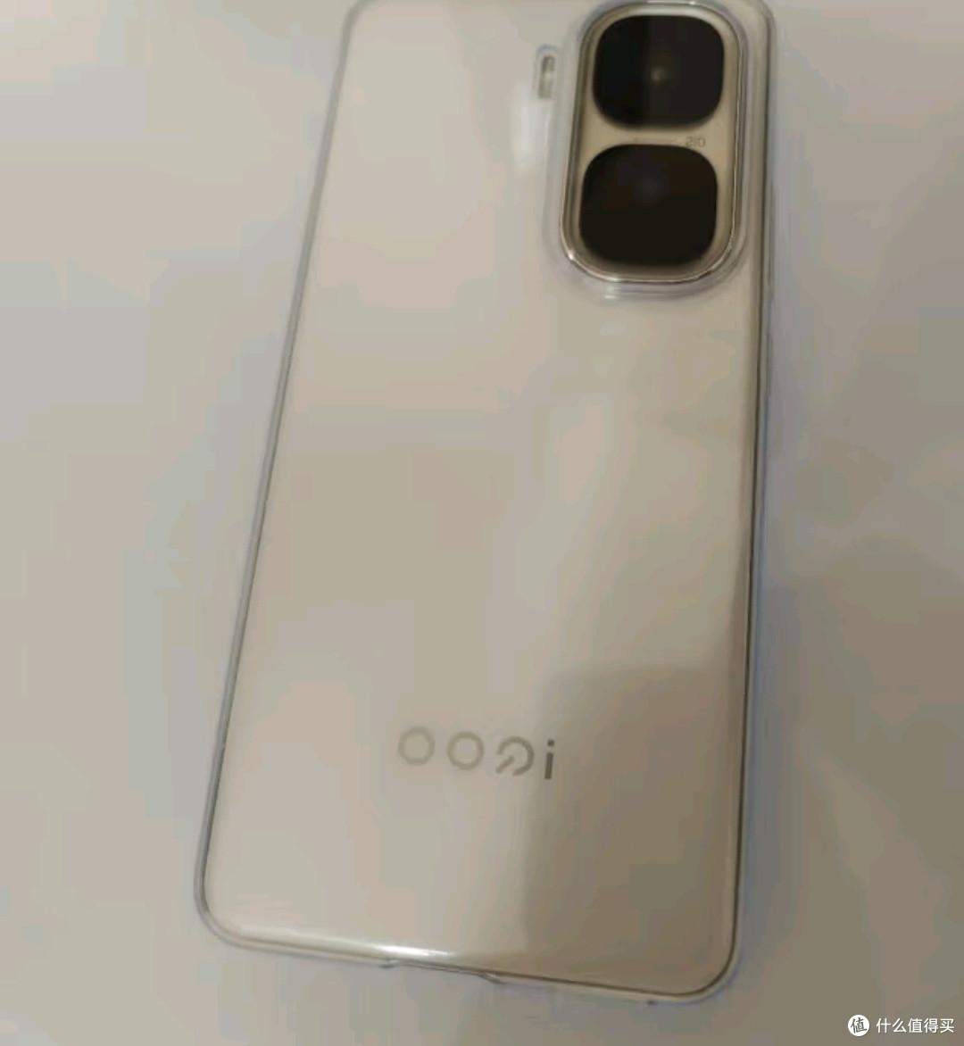 vivo iQOO Neo1012GB+256GB 驰光白 第三代骁龙8 自研电竞芯片