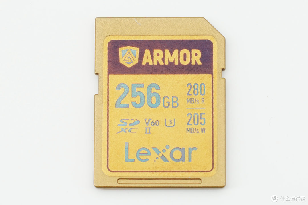 不锈钢躯体IP68防护,雷克沙 ARMOR SDXC UHS-II存储卡评测