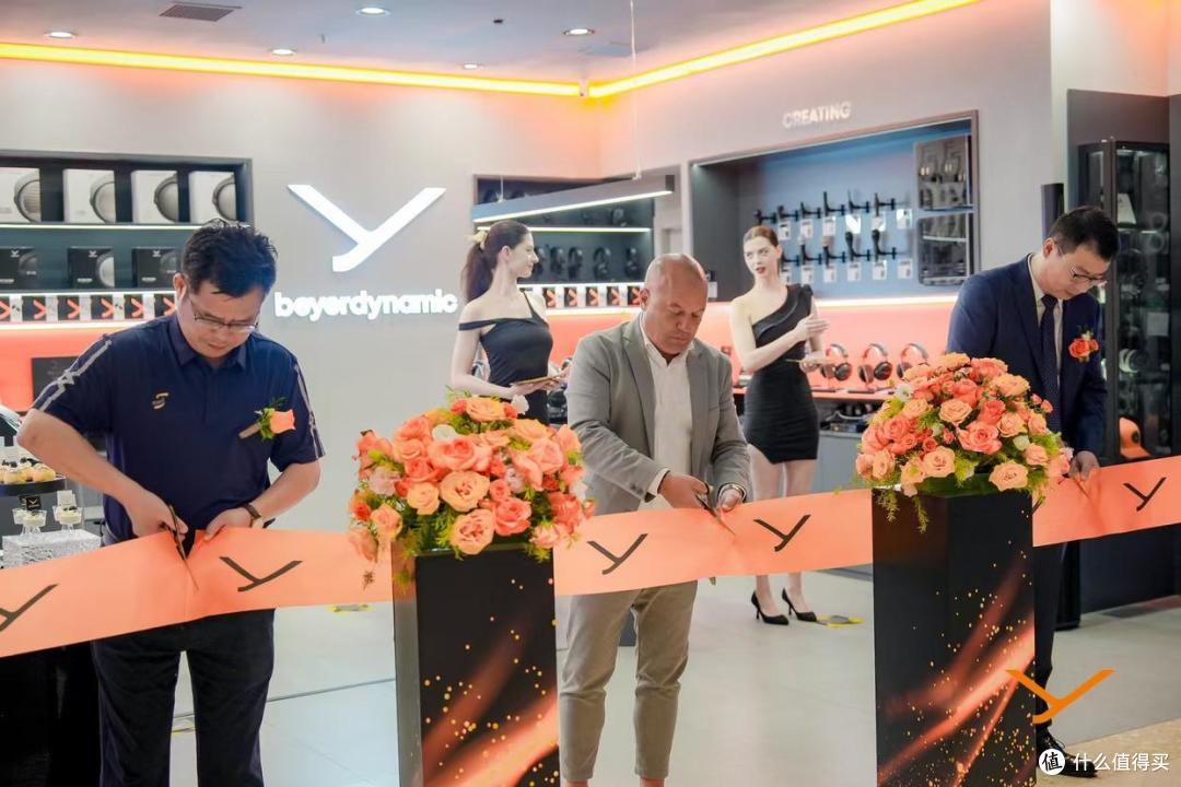 【资讯】打卡新地标!德国拜雅中国首家上海直营店盛大开业