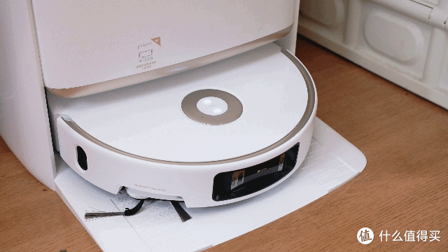 越障、清洁全能表现！MOVA P60 Pro双机械臂扫地机器人