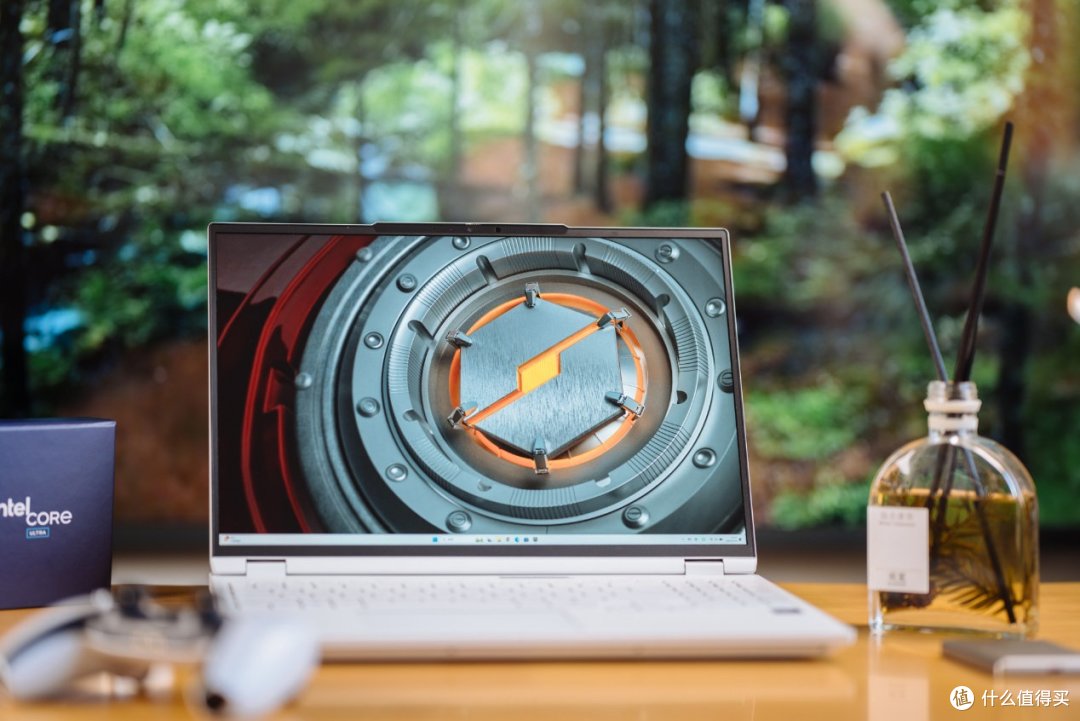 机械革命耀世16 Ultra评测:酷睿Ultra 200HX与RTX 50上限拉满