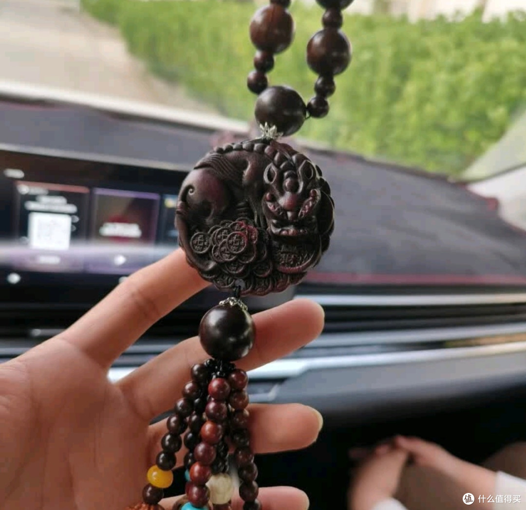 警惕！看似美好的车载挂件暗藏隐患