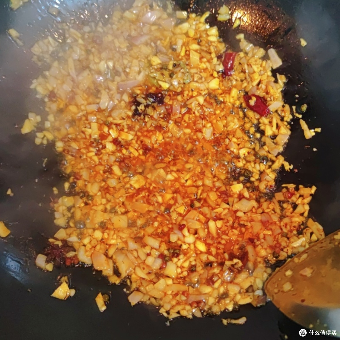 蒜蓉小龙虾终极攻略!鲜嫩Q弹、蒜香浓郁,好食到吮手指